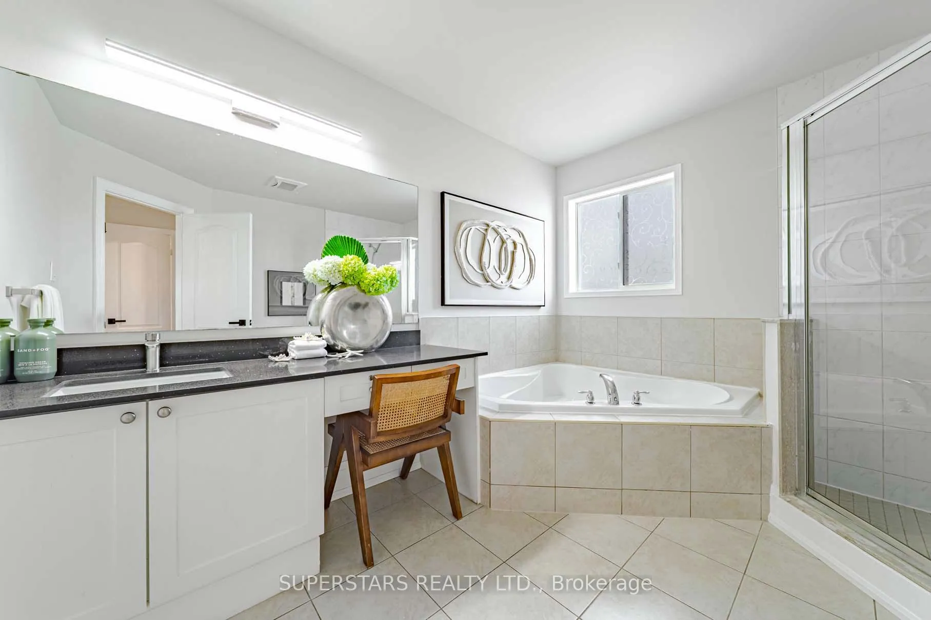 Photo 30 of 1649 Ballantrae Drive, Oshawa, Taunton — HOMEH