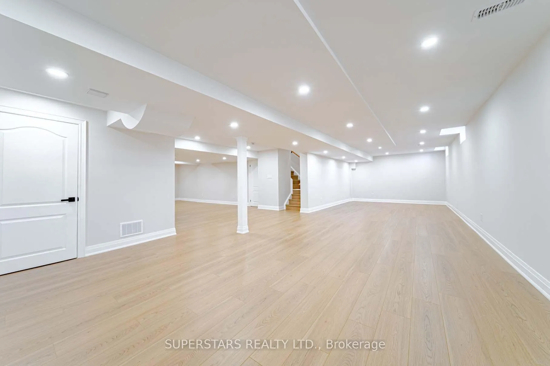 Photo 43 of 1649 Ballantrae Drive, Oshawa, Taunton — HOMEH