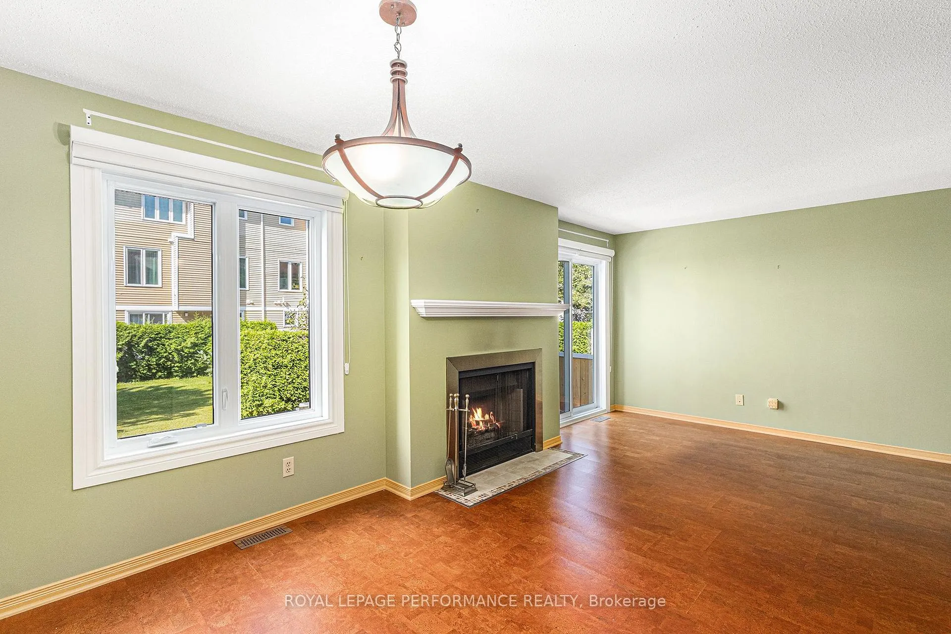 Photo 11 of 2015 Summerfields Crescent, Ottawa, Chapel Hill — HOMEH