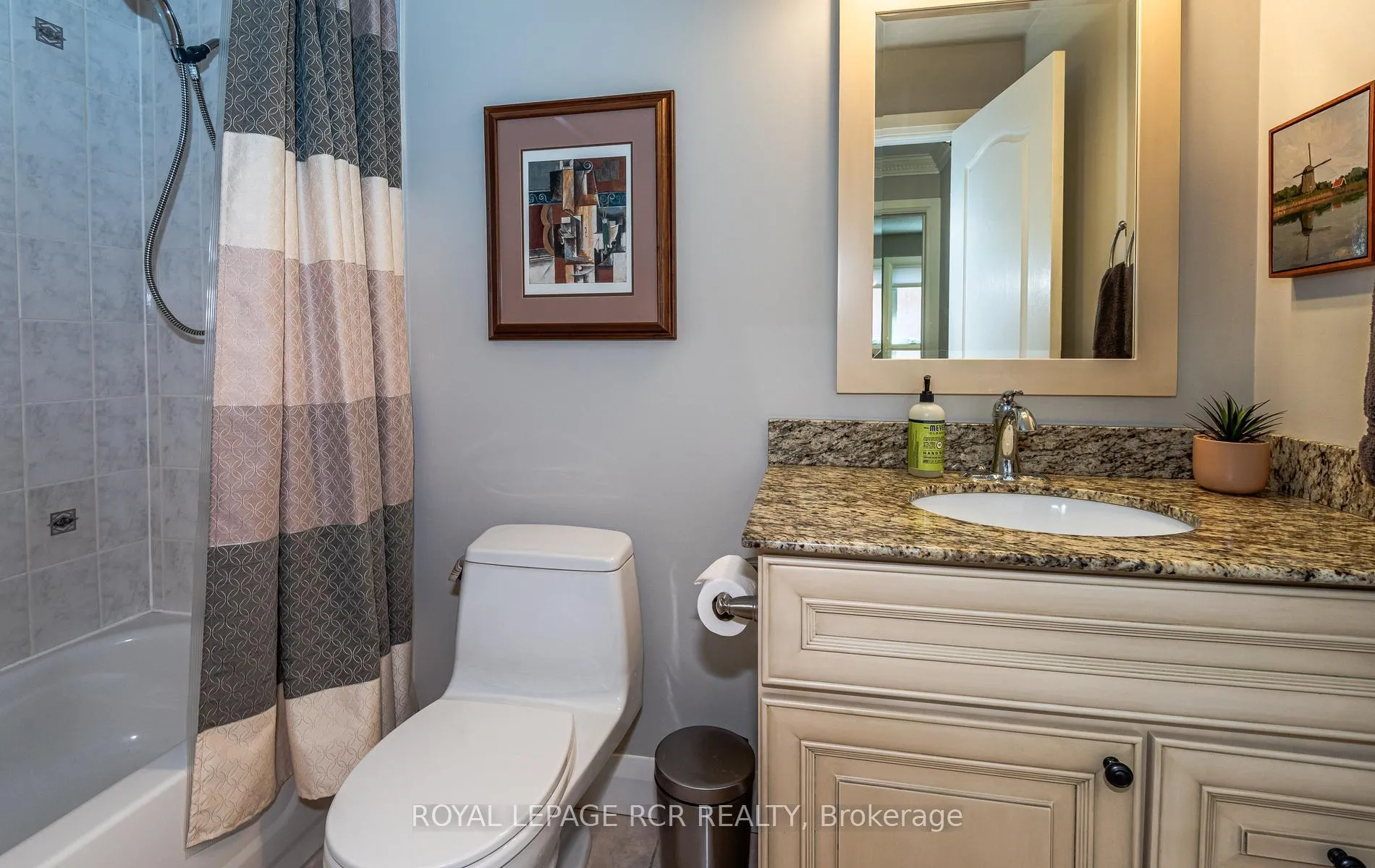 Photo 23 of 42 Allenvale Drive, Aurora, Aurora Highlands — HOMEH