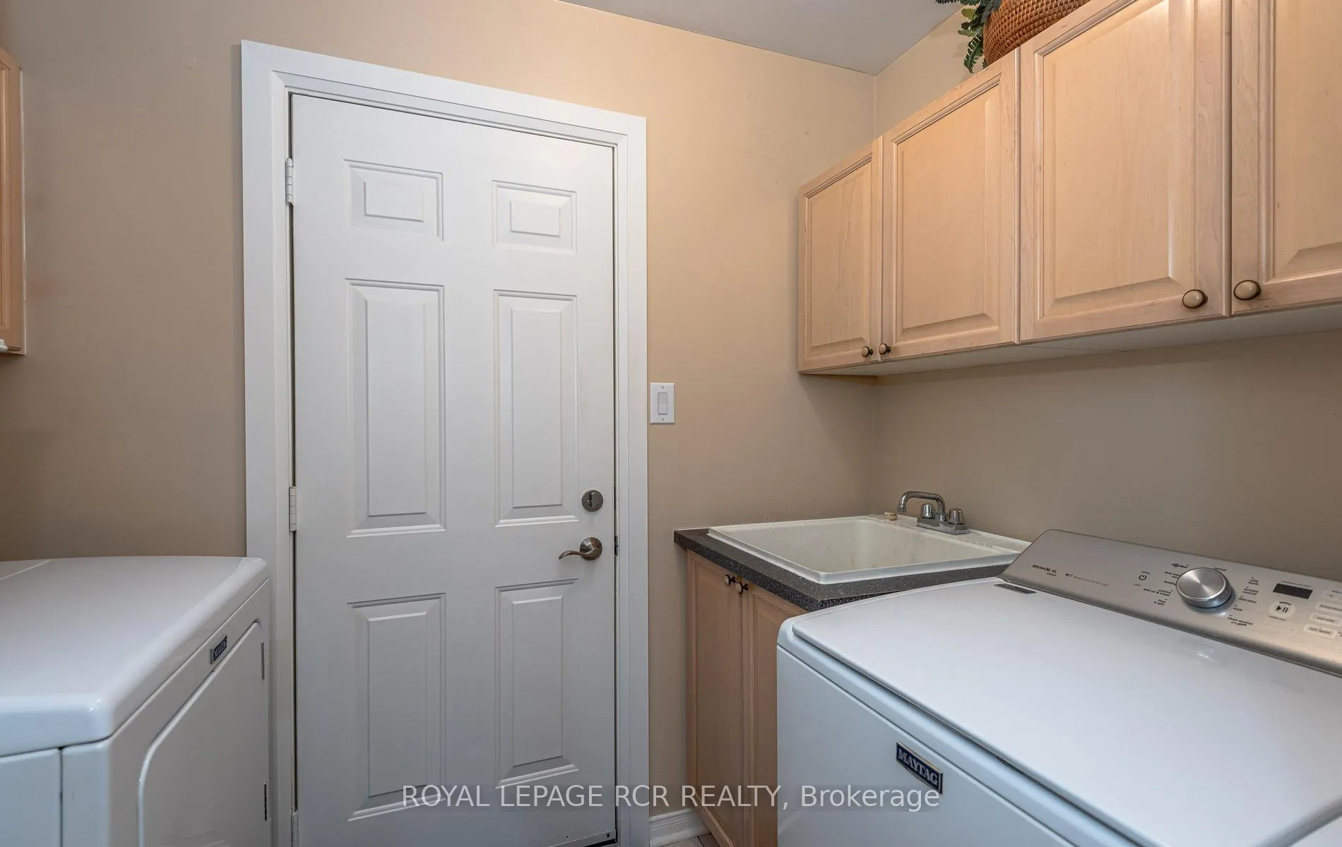 Photo 24 of 42 Allenvale Drive, Aurora, Aurora Highlands — HOMEH