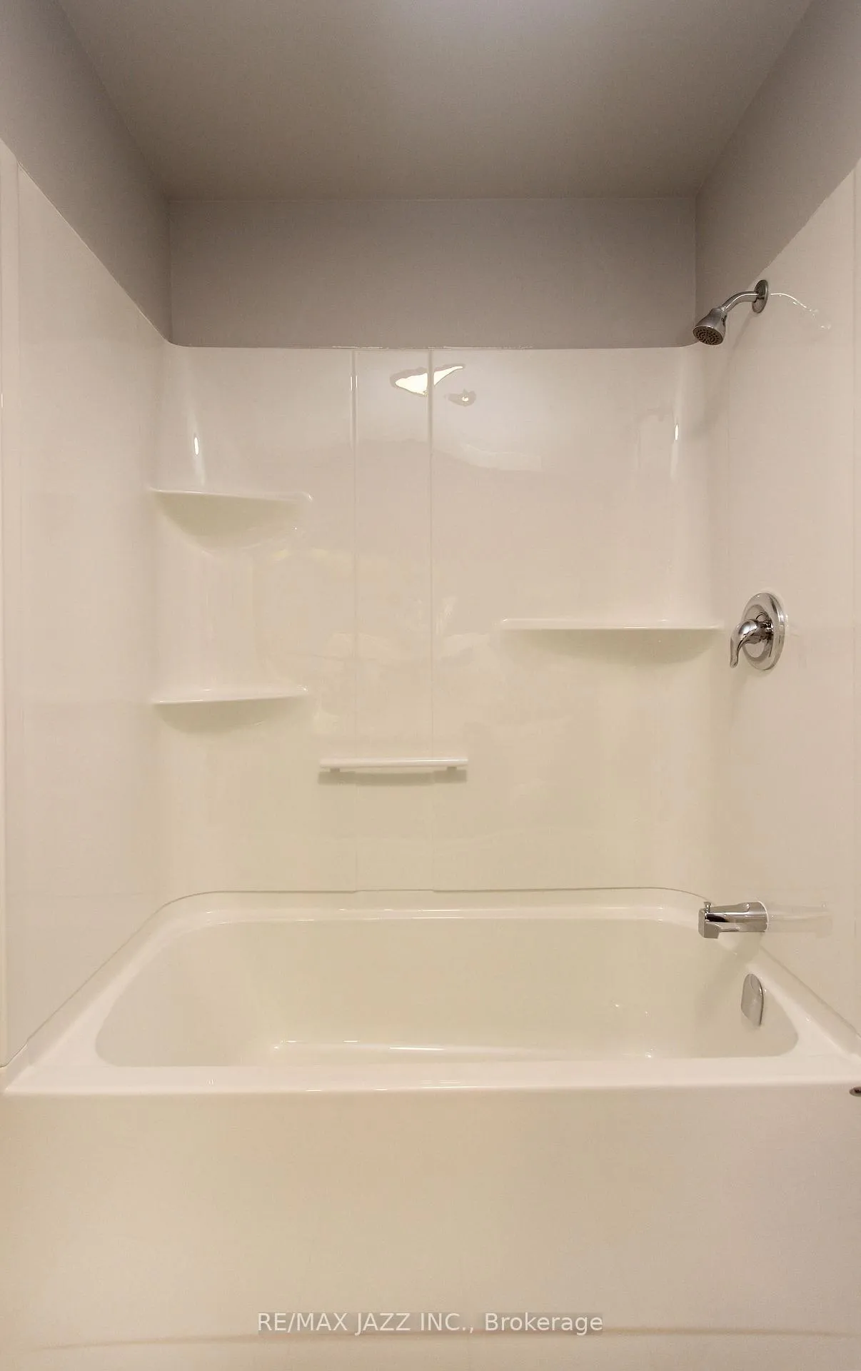 Photo 24 of Unit 201, 14 1/2 King Street E, Oshawa, O'Neill — HOMEH
