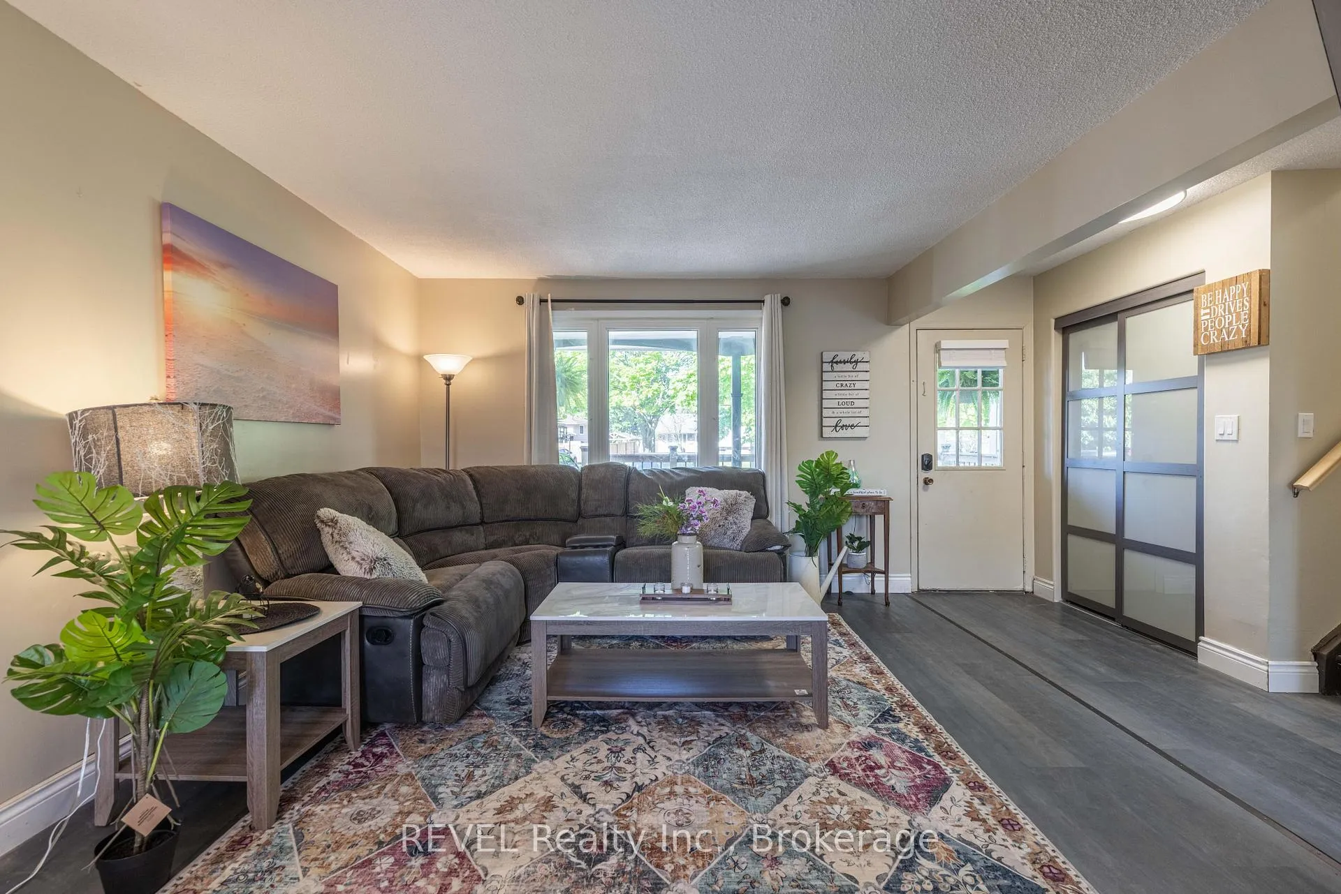 Photo 8 of 4 Elaine Court, St. Catharines, Lakeport — HOMEH