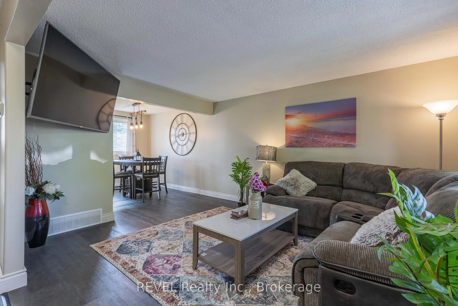 Photo 9 of 4 Elaine Court, St. Catharines, Lakeport — HOMEH