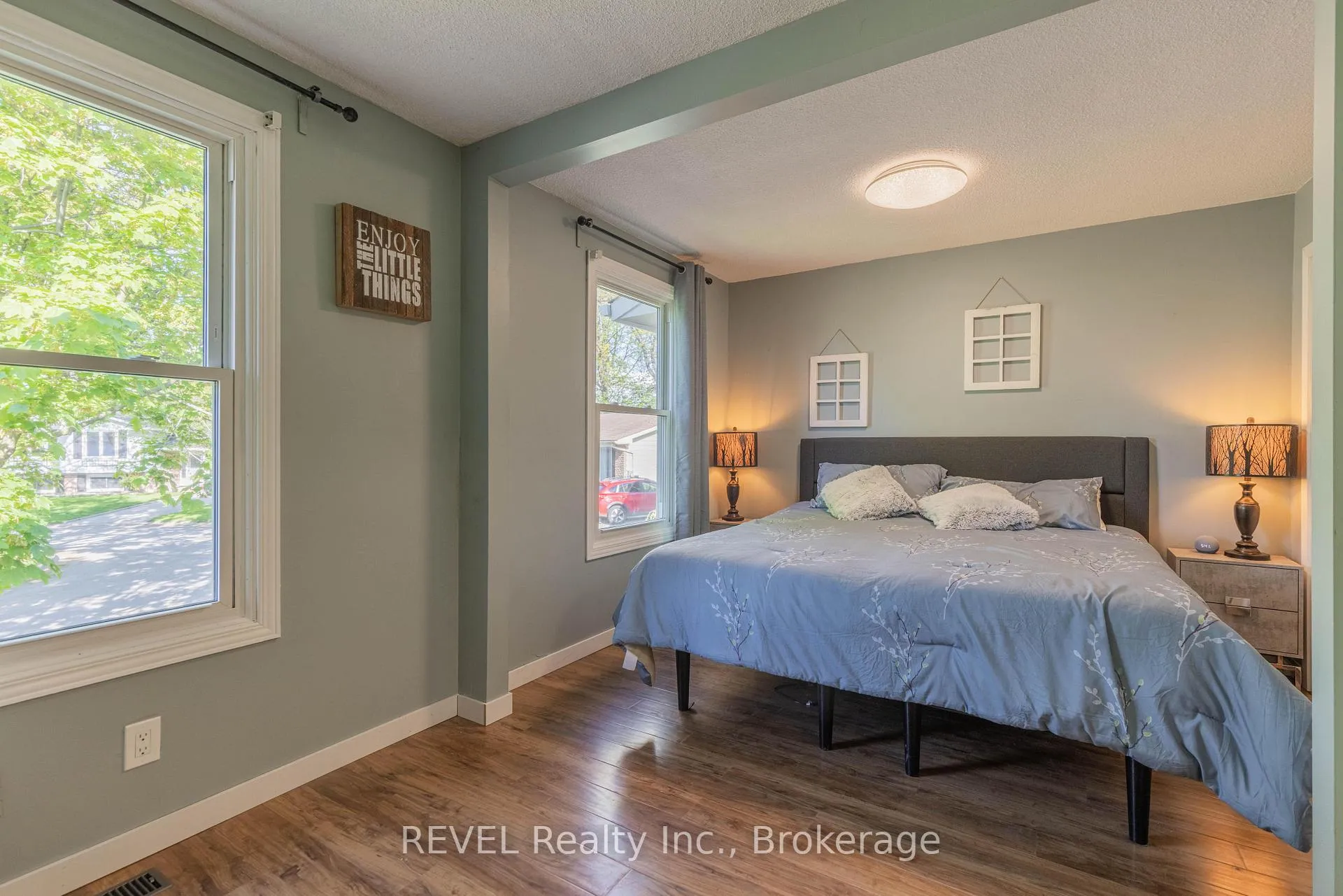 Photo 12 of 4 Elaine Court, St. Catharines, Lakeport — HOMEH
