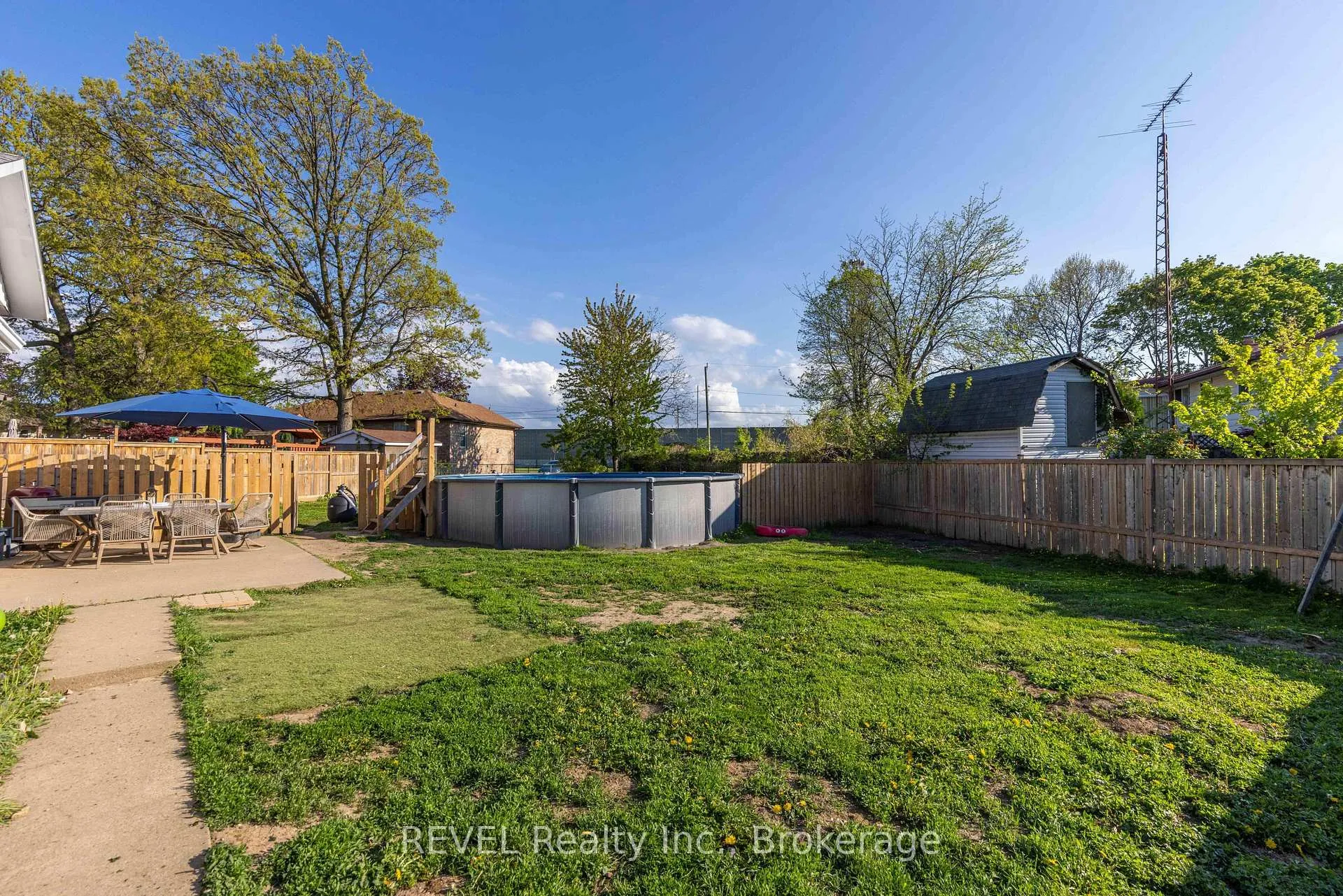 Photo 23 of 4 Elaine Court, St. Catharines, Lakeport — HOMEH