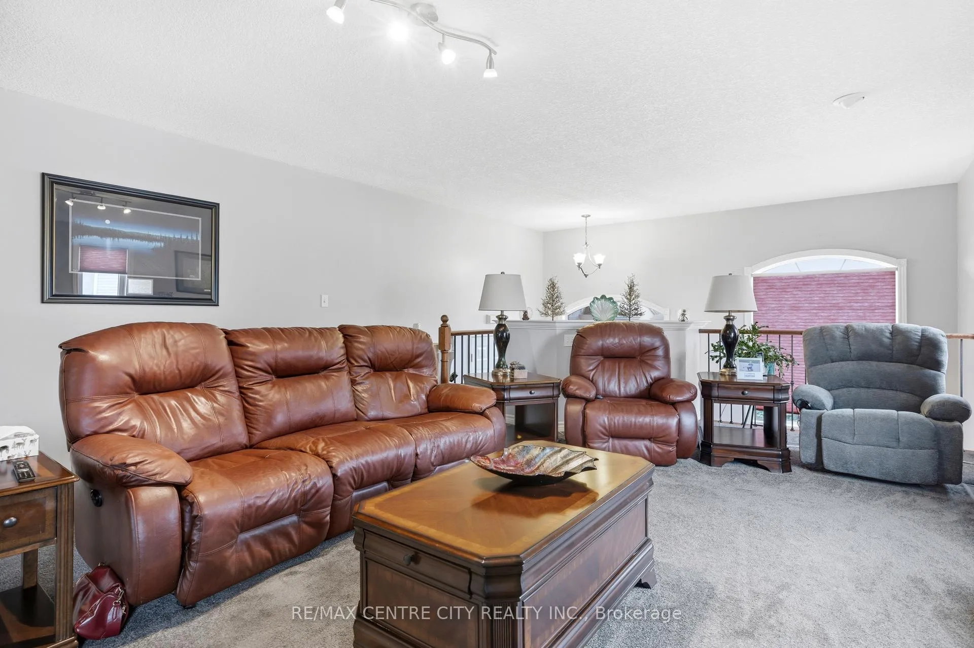 Photo 9 of 20 Chamberlain Court, St. Thomas — HOMEH