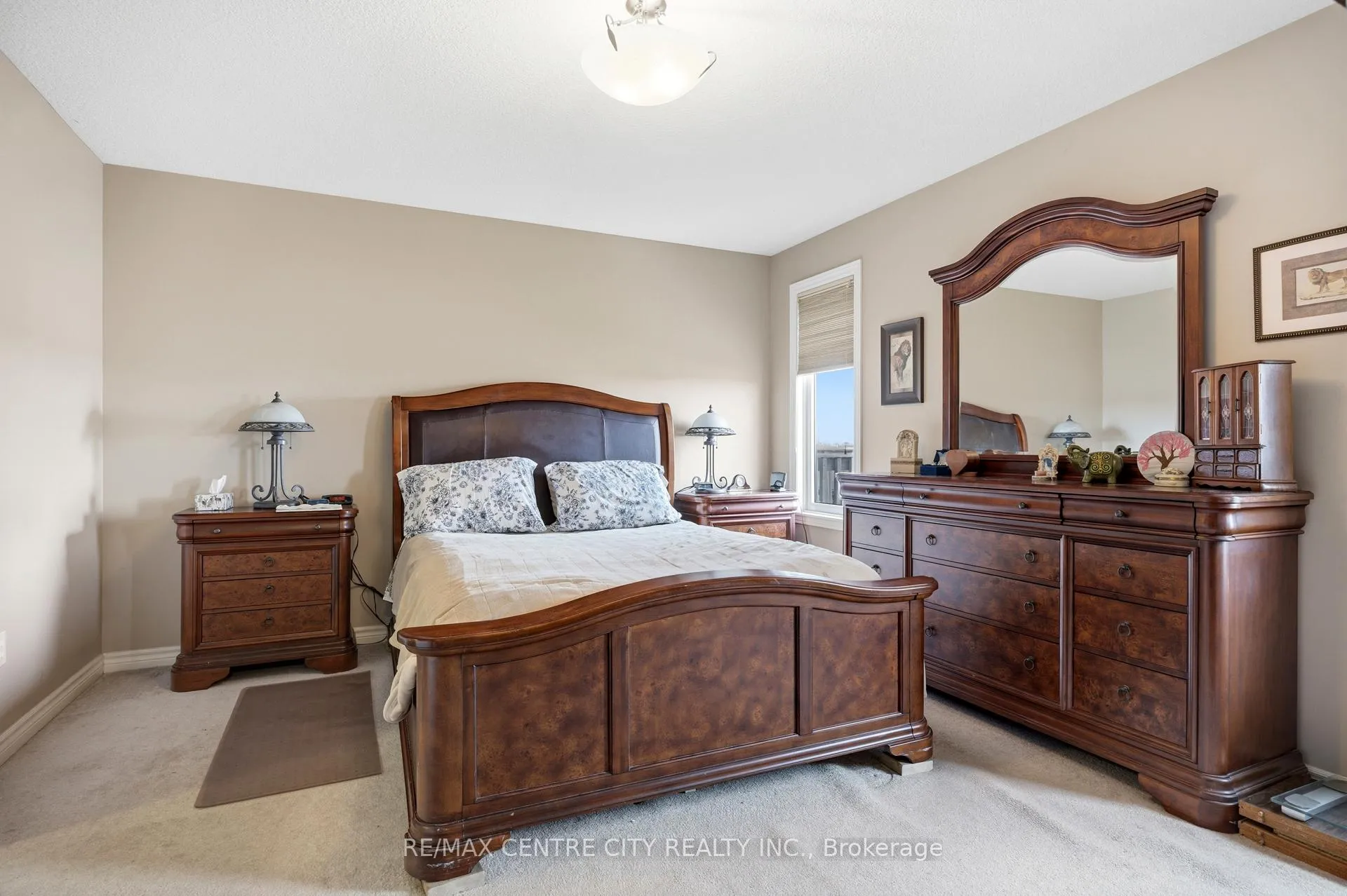 Photo 10 of 20 Chamberlain Court, St. Thomas — HOMEH