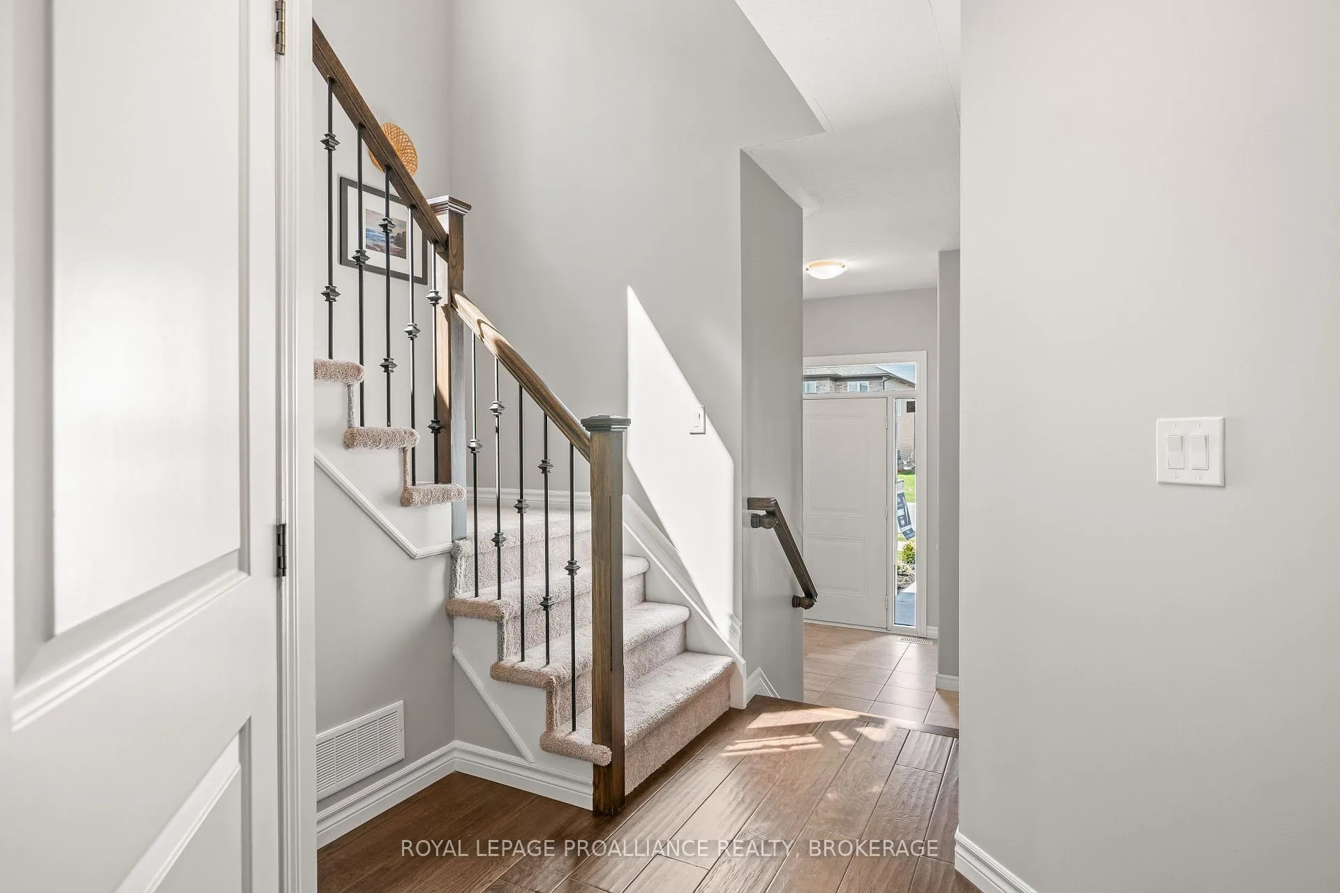 Photo 8 of 1456 Monarch Drive, Kingston, City Northwest — HOMEH