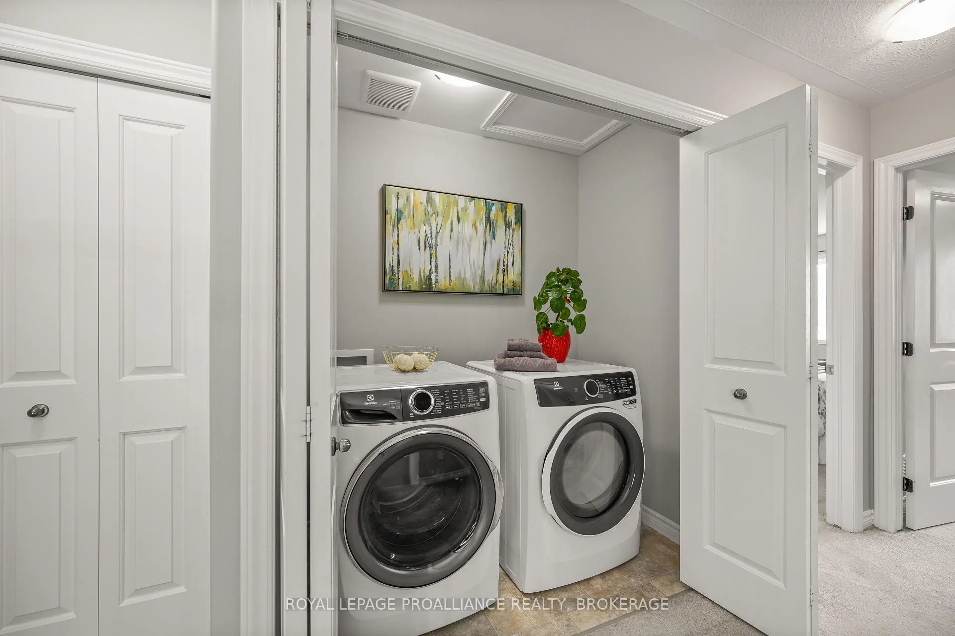 Photo 25 of 1456 Monarch Drive, Kingston, City Northwest — HOMEH