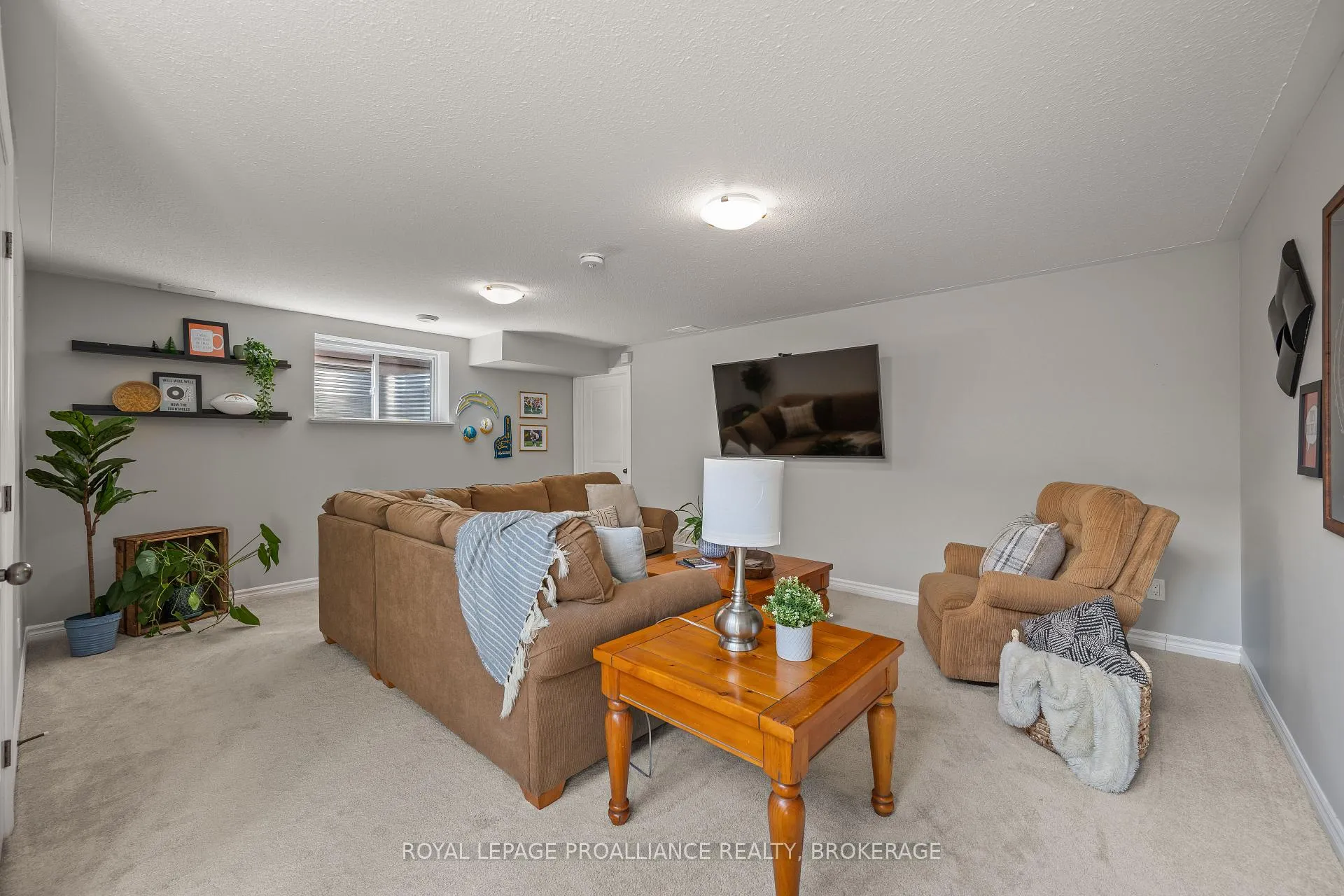 Photo 32 of 1456 Monarch Drive, Kingston, City Northwest — HOMEH