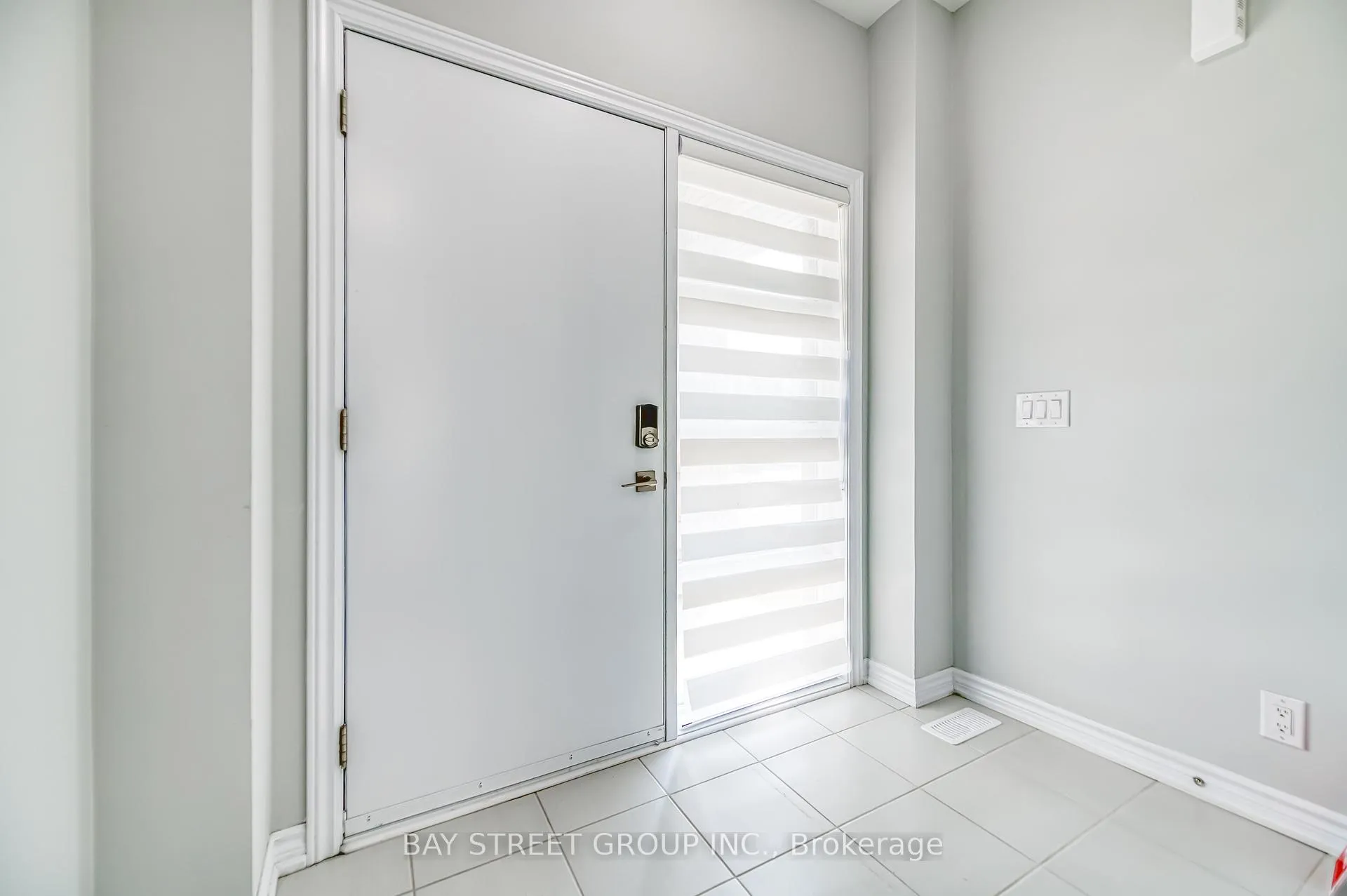Photo 2 of 32 Jessica Antonella Street, Markham, Angus Glen — HOMEH