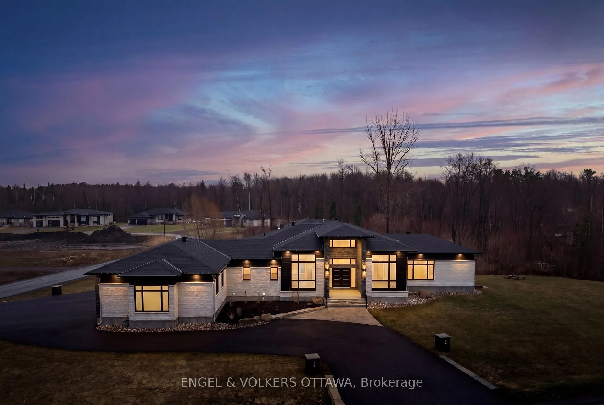Photo 1 of 1600 Nightshade Place, Ottawa, Greely — HOMEH