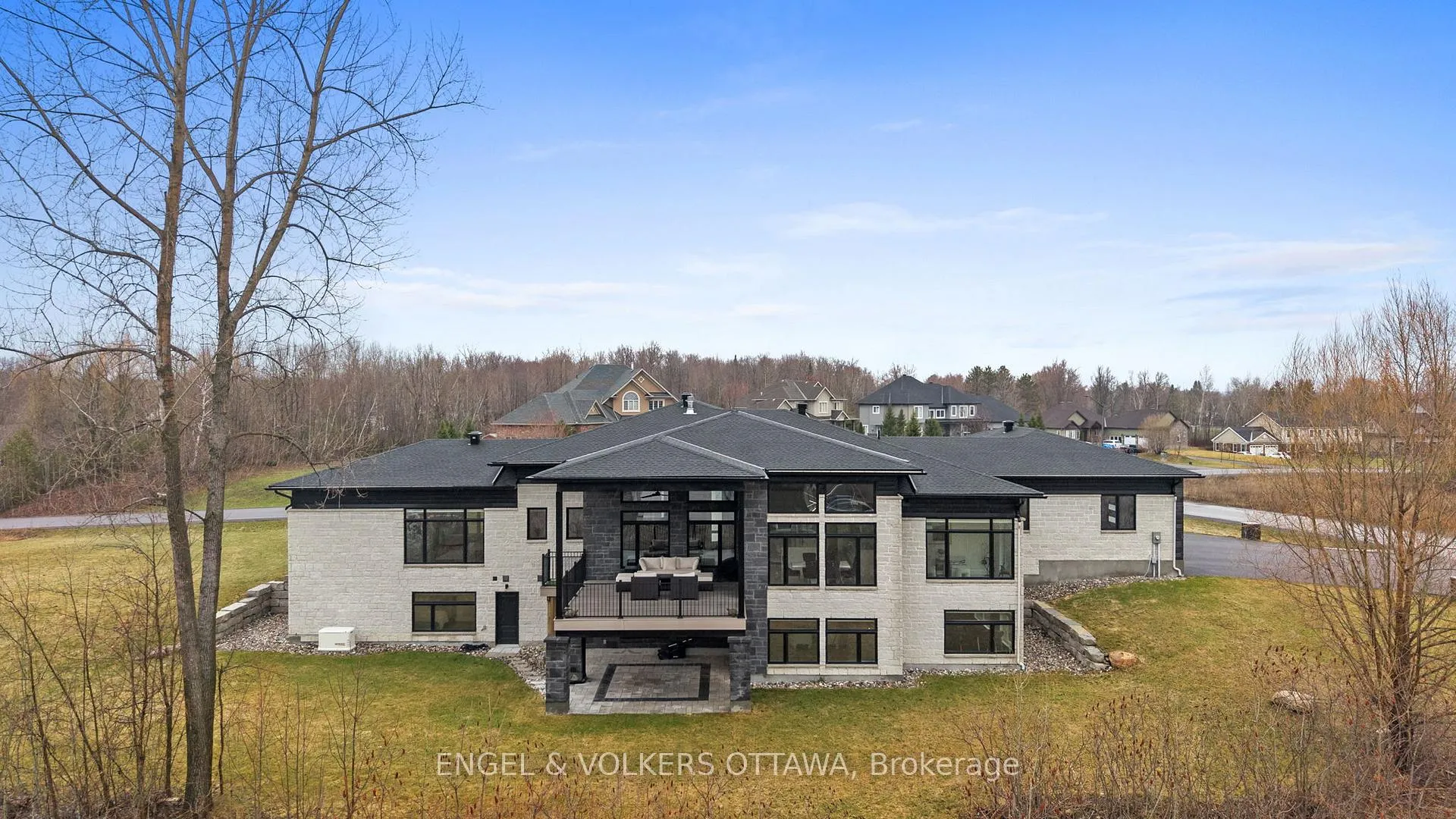 Photo 2 of 1600 Nightshade Place, Ottawa, Greely — HOMEH