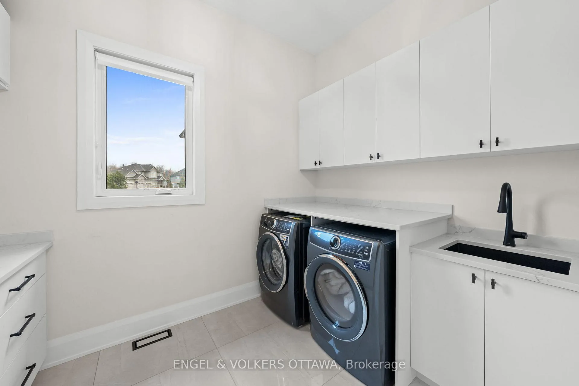 Photo 32 of 1600 Nightshade Place, Ottawa, Greely — HOMEH