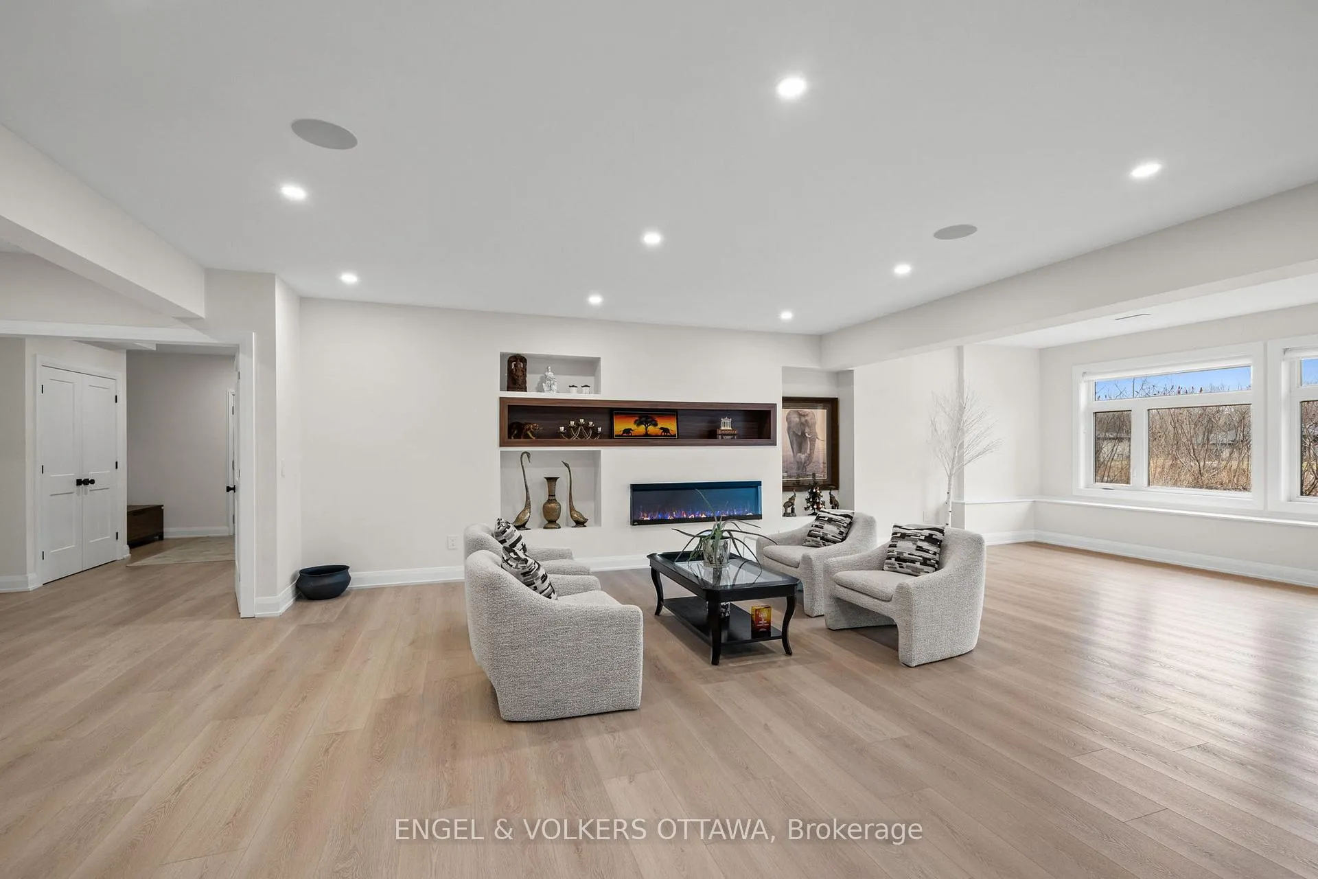 Photo 37 of 1600 Nightshade Place, Ottawa, Greely — HOMEH