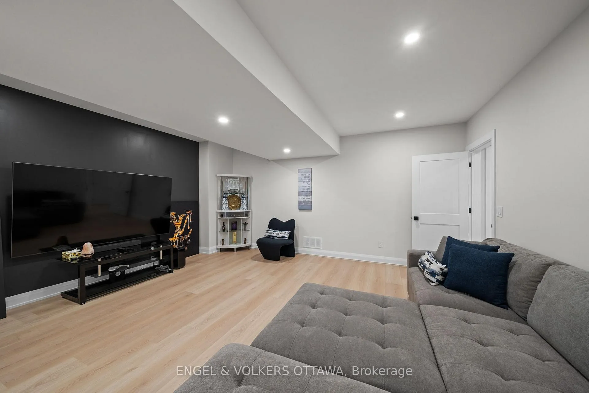 Photo 44 of 1600 Nightshade Place, Ottawa, Greely — HOMEH