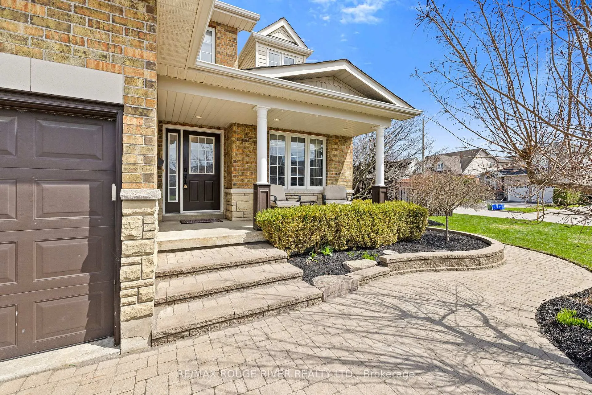 Photo 4 of 9 Clayton Crescent, Clarington, Bowmanville — HOMEH