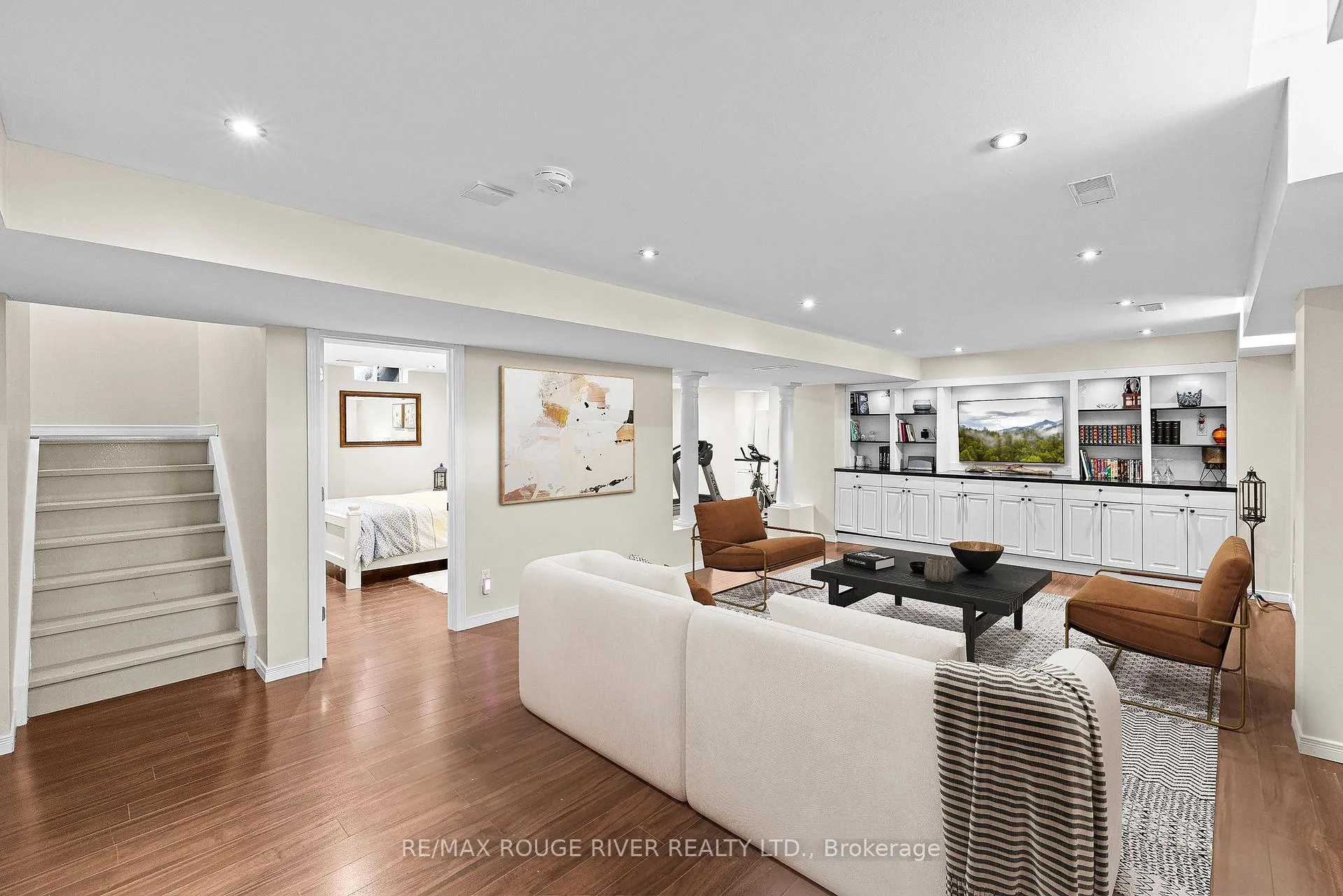 Photo 33 of 9 Clayton Crescent, Clarington, Bowmanville — HOMEH