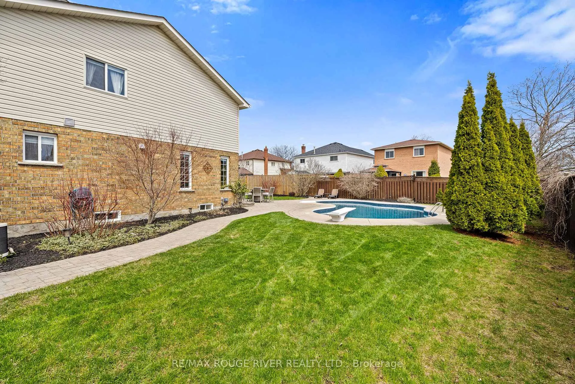 Photo 36 of 9 Clayton Crescent, Clarington, Bowmanville — HOMEH