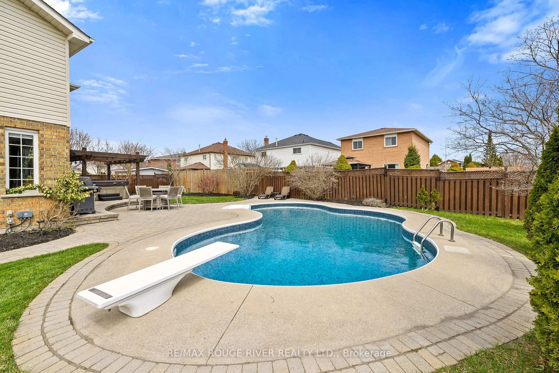 Photo 37 of 9 Clayton Crescent, Clarington, Bowmanville — HOMEH