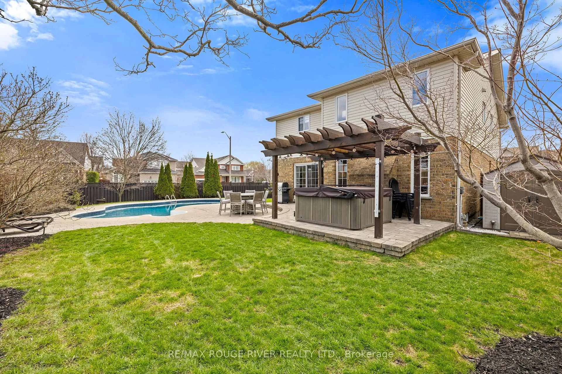 Photo 40 of 9 Clayton Crescent, Clarington, Bowmanville — HOMEH