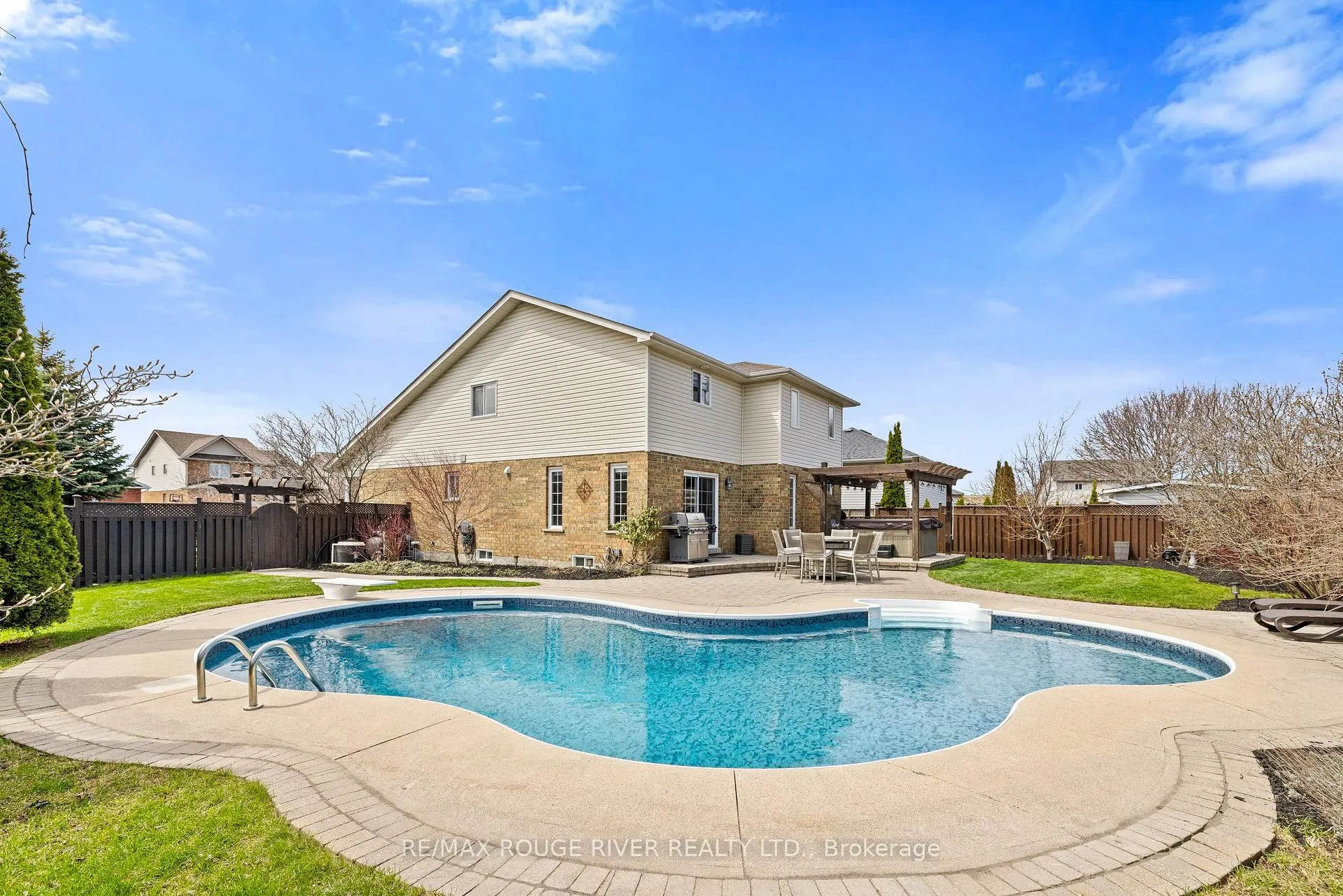 Photo 41 of 9 Clayton Crescent, Clarington, Bowmanville — HOMEH
