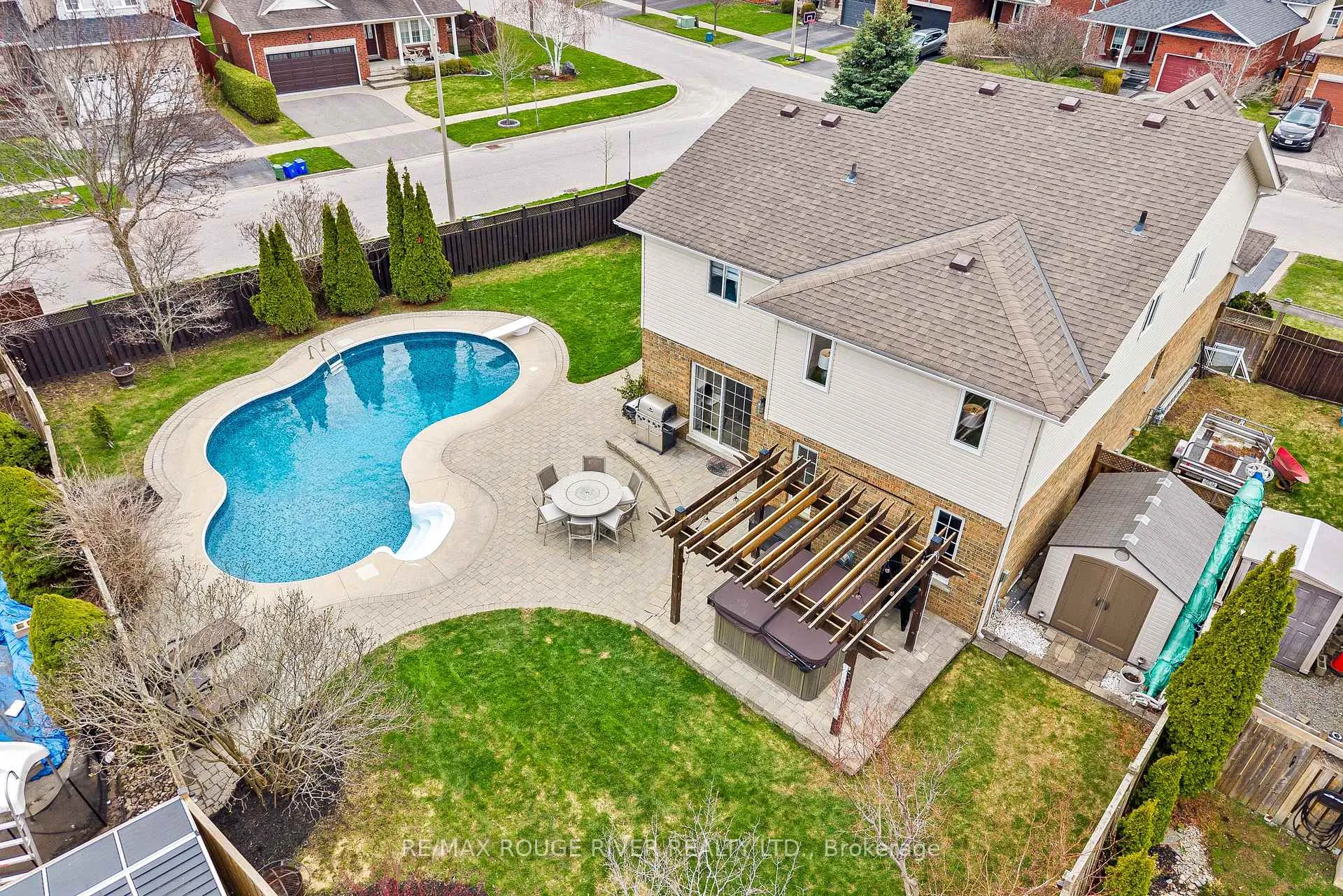 Photo 43 of 9 Clayton Crescent, Clarington, Bowmanville — HOMEH