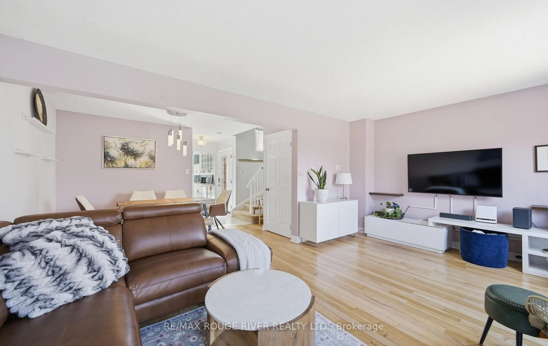 Photo 12 of 579 Cobblehill Drive, Oshawa, Pinecrest — HOMEH