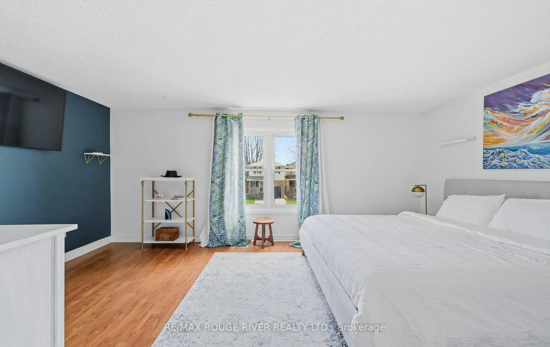 Photo 17 of 579 Cobblehill Drive, Oshawa, Pinecrest — HOMEH