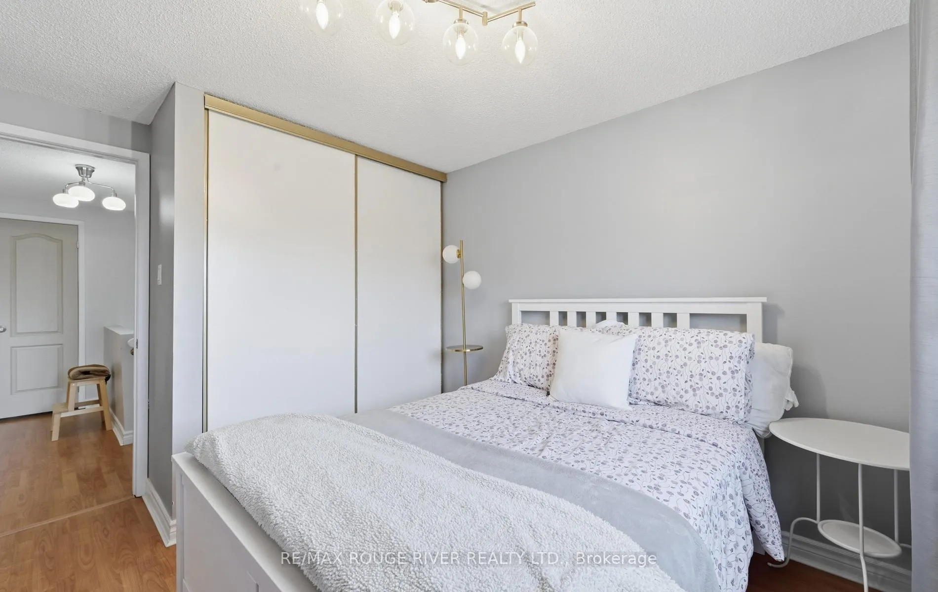 Photo 20 of 579 Cobblehill Drive, Oshawa, Pinecrest — HOMEH