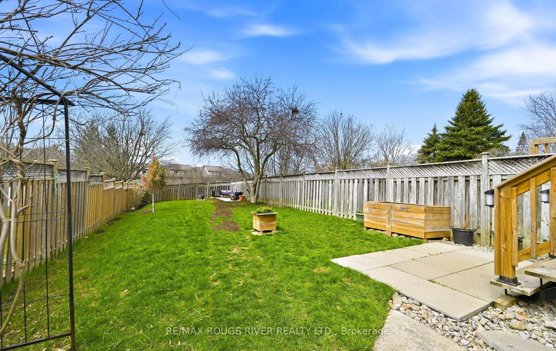 Photo 32 of 579 Cobblehill Drive, Oshawa, Pinecrest — HOMEH
