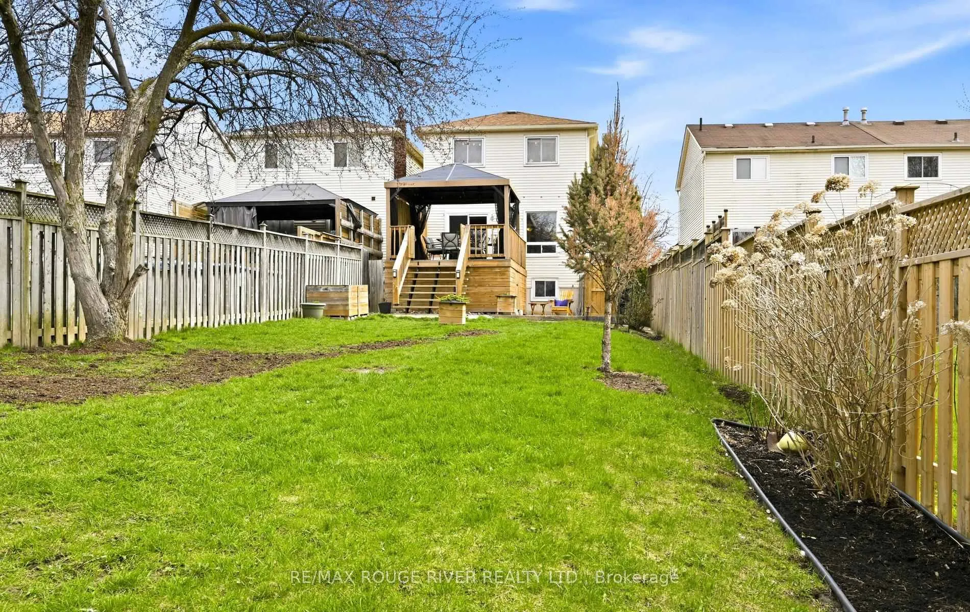 Photo 35 of 579 Cobblehill Drive, Oshawa, Pinecrest — HOMEH