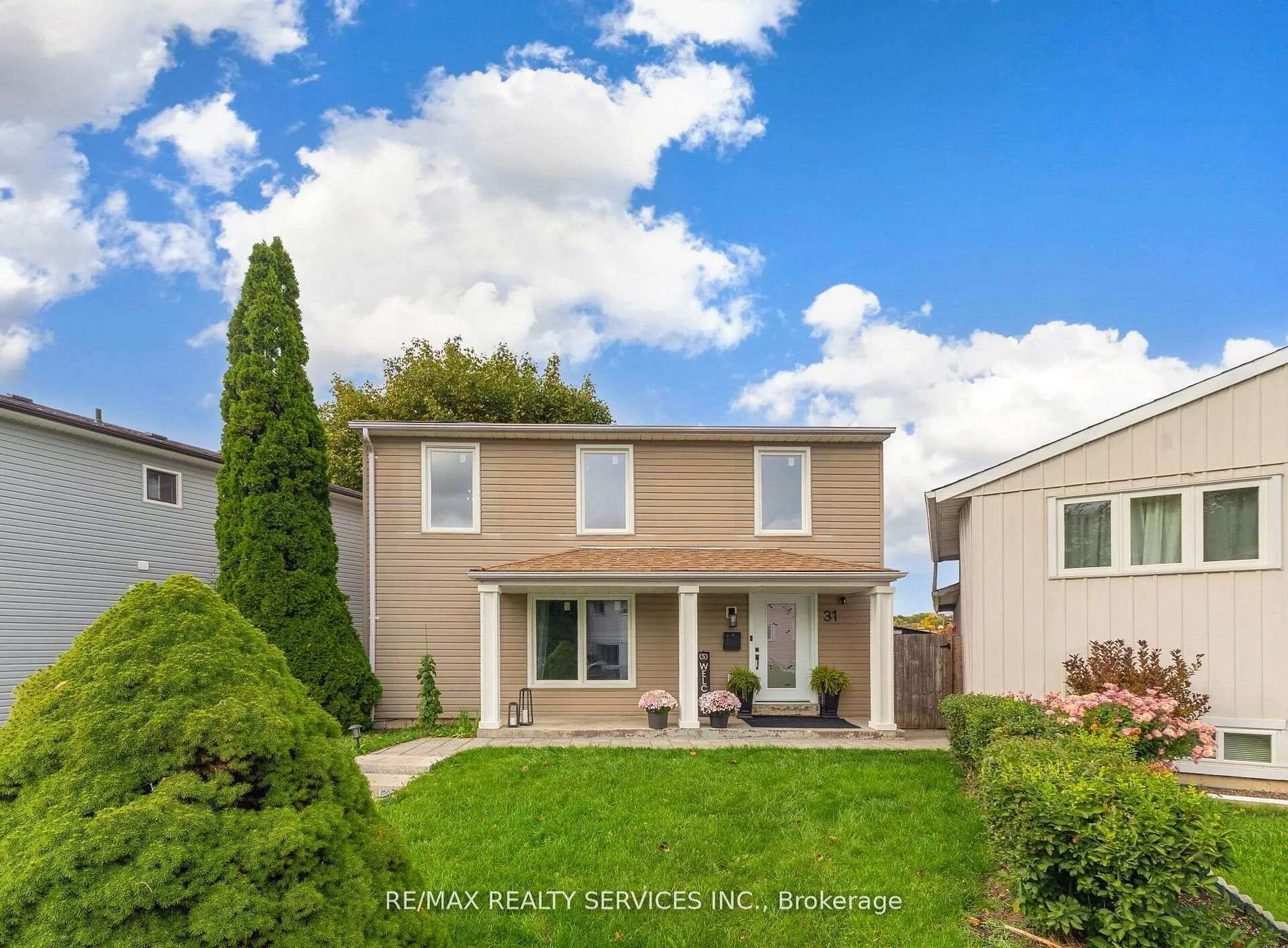Front of 31 Huntingwood Crescent