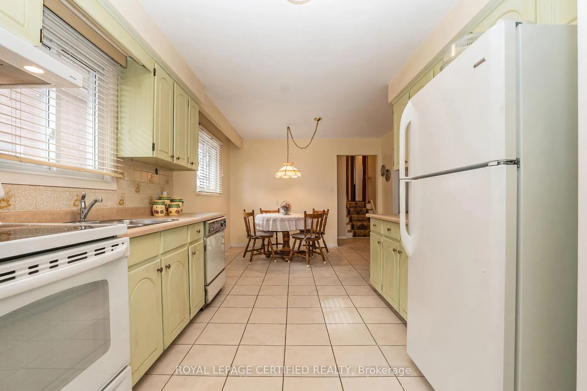Photo 11 of 64 Malcolm Crescent, Brampton, Central Park — HOMEH