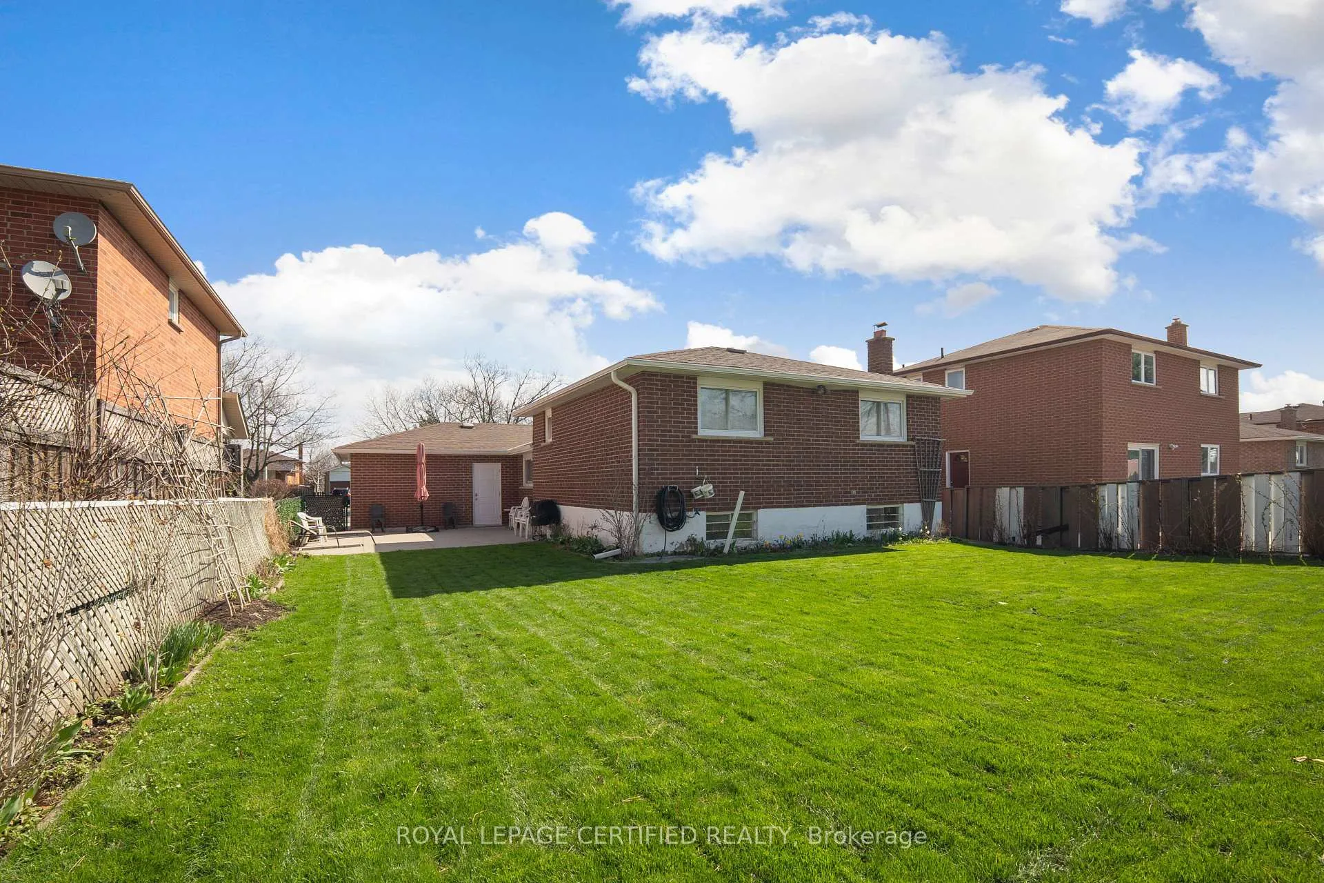 Photo 28 of 64 Malcolm Crescent, Brampton, Central Park — HOMEH