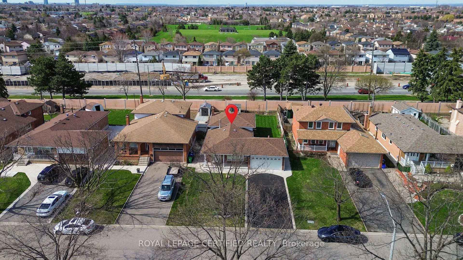 Photo 30 of 64 Malcolm Crescent, Brampton, Central Park — HOMEH