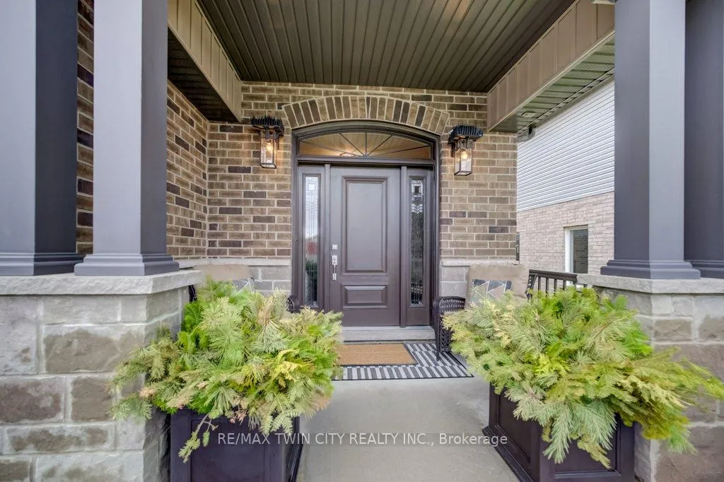 Photo 4 of 92 Kropf Drive, Wilmot — HOMEH