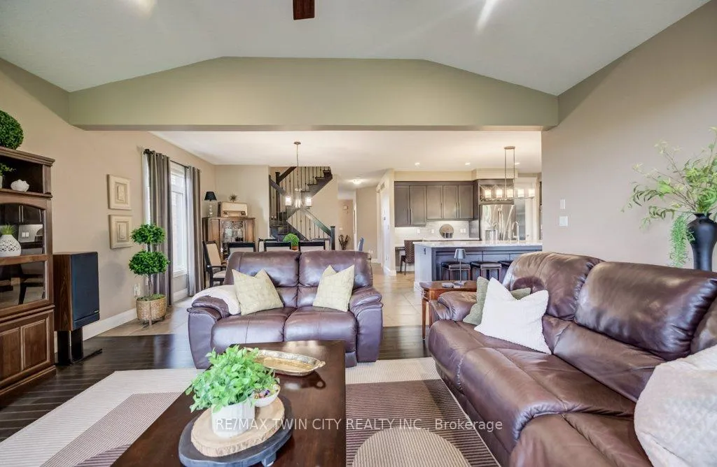 Photo 12 of 92 Kropf Drive, Wilmot — HOMEH