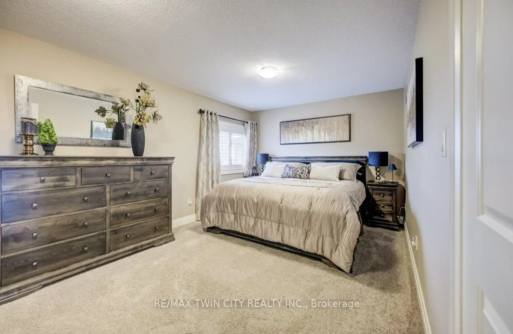 Photo 27 of 92 Kropf Drive, Wilmot — HOMEH