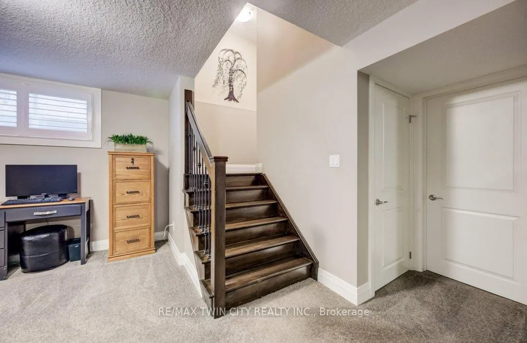 Photo 38 of 92 Kropf Drive, Wilmot — HOMEH