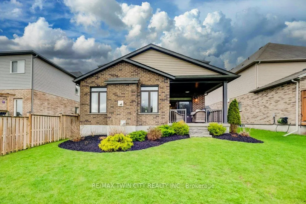 Photo 44 of 92 Kropf Drive, Wilmot — HOMEH