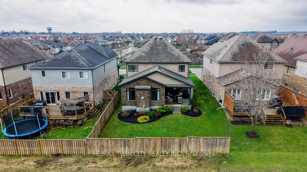 Photo 47 of 92 Kropf Drive, Wilmot — HOMEH