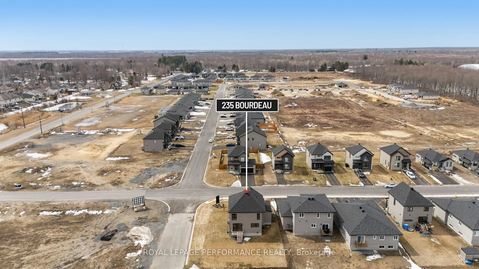 Photo of 235 Bourdeau Boulevard