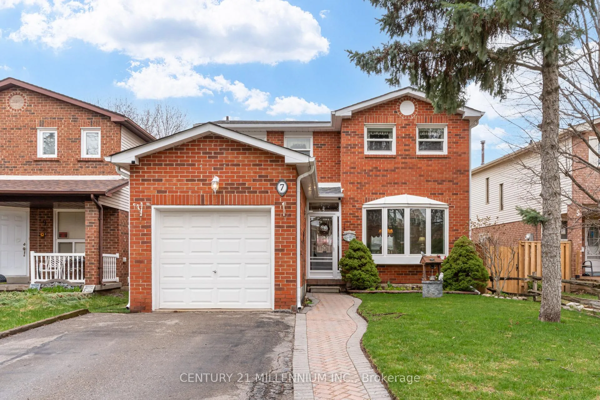 Photo 1 of 7 Oleander Crescent, Brampton, Heart Lake East — HOMEH