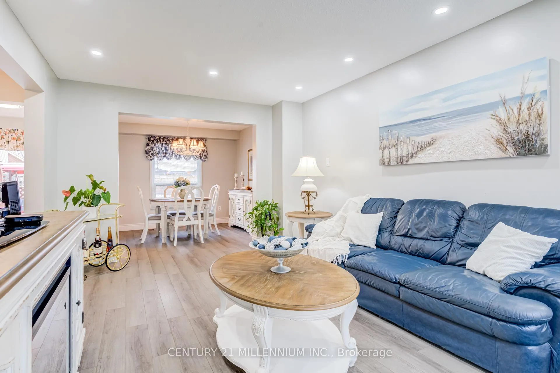 Photo 9 of 7 Oleander Crescent, Brampton, Heart Lake East — HOMEH