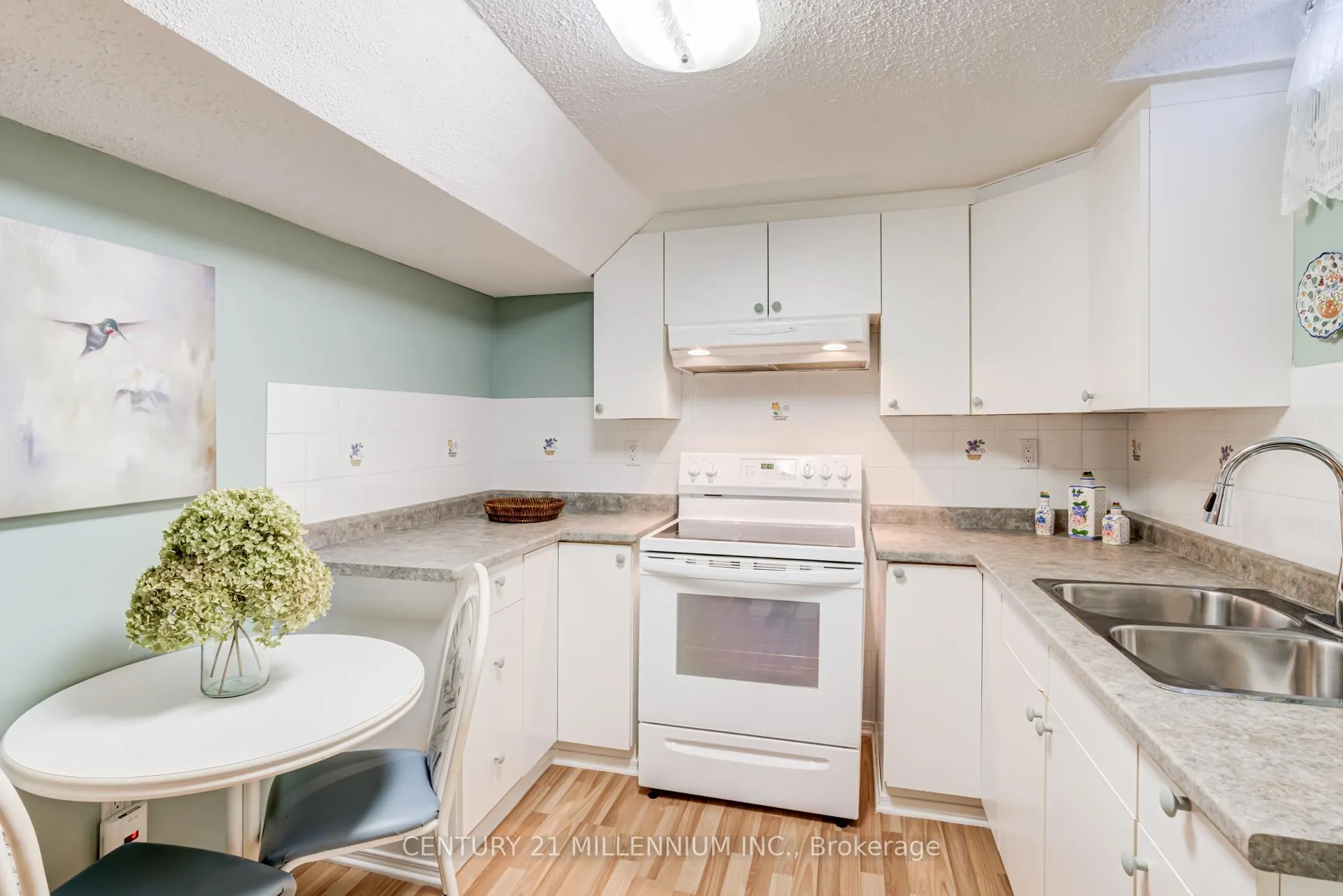 Photo 22 of 7 Oleander Crescent, Brampton, Heart Lake East — HOMEH