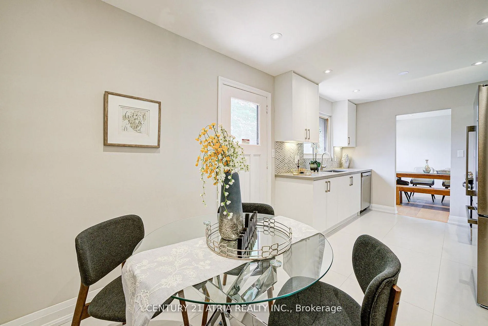 Photo 17 of 190 Romfield Circuit, Markham, Royal Orchard — HOMEH