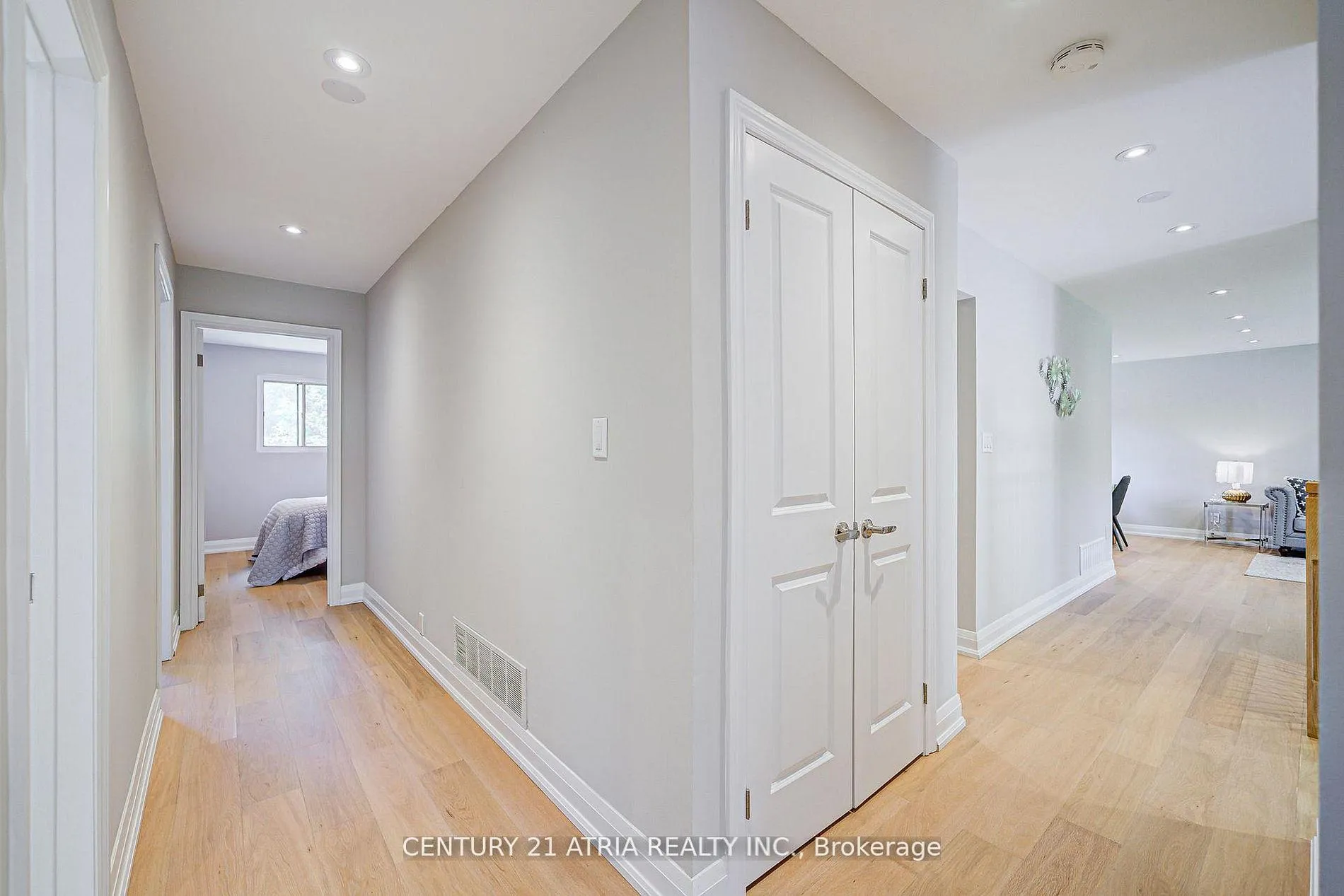 Photo 18 of 190 Romfield Circuit, Markham, Royal Orchard — HOMEH