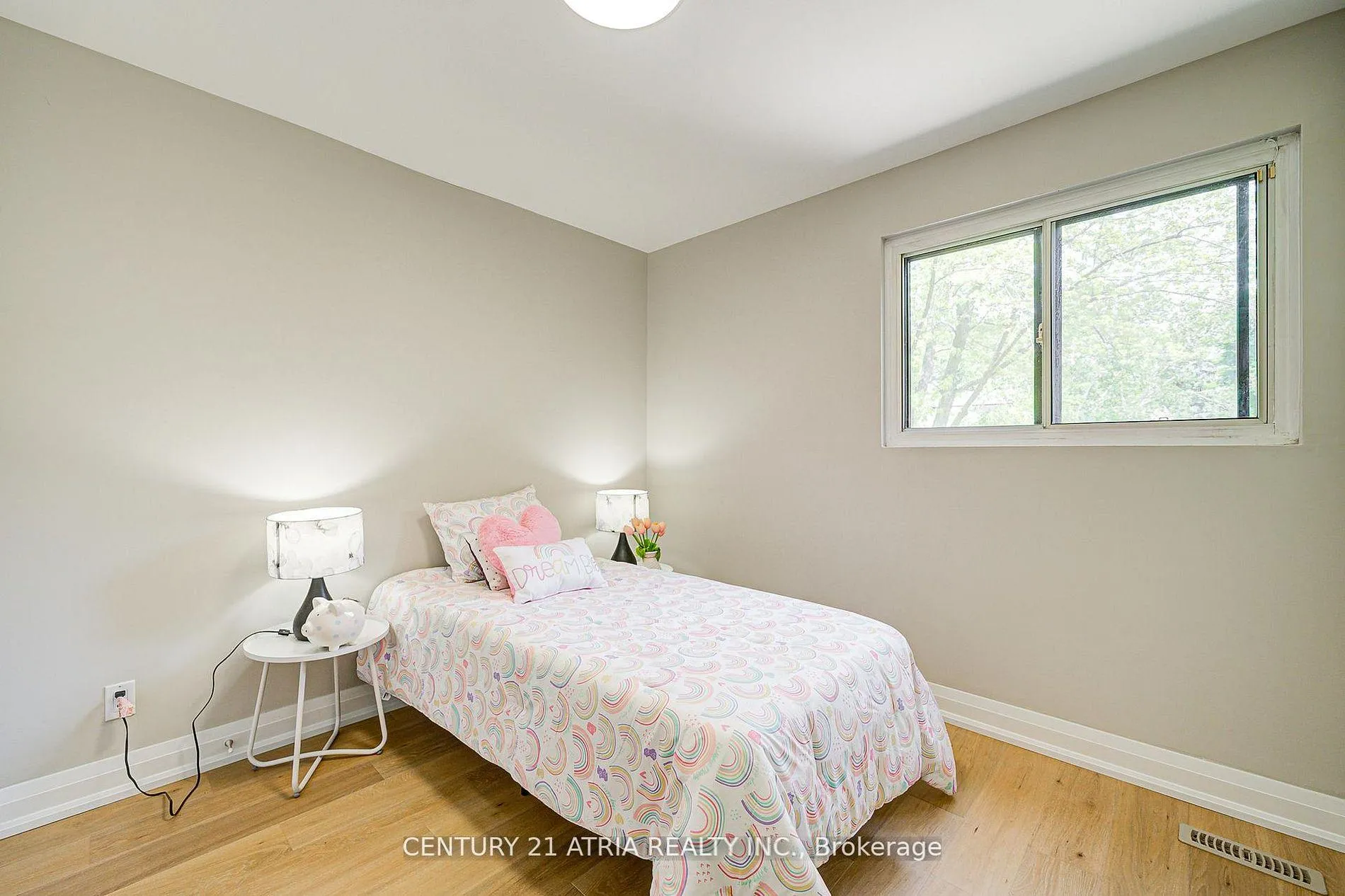 Photo 20 of 190 Romfield Circuit, Markham, Royal Orchard — HOMEH
